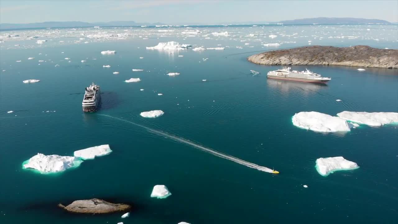 在格陵兰海洋中的船只视频素材