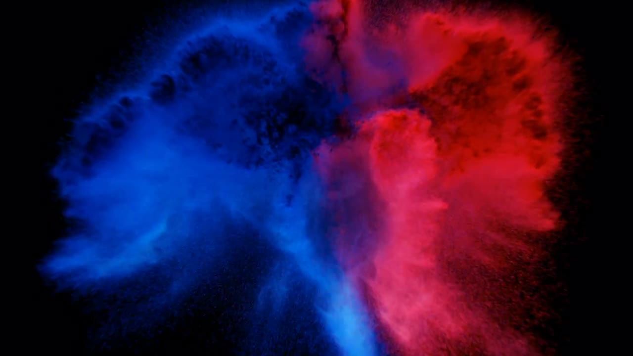 蓝红颜色爆炸粉末薄雾膨胀视频特效