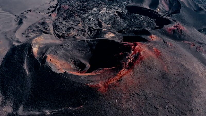 托尔巴奇克黑色火山地球空中视角实拍视频