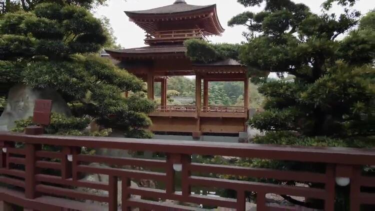中国古庙外的木结构实拍视频素材